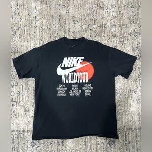 Nike T-Shirt World Tour